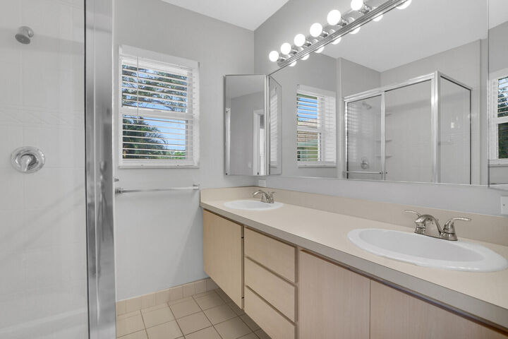 Property Photo: 8156 Chelsea Court 56C FL 33406
