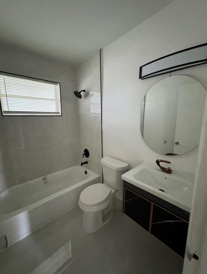 Property Photo: 6201 SW 19th Street FL 33023