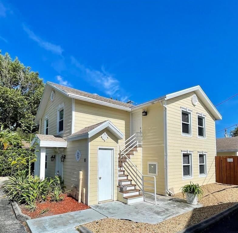 Property Photo:  10 NE 11th Avenue 3  FL 33301 