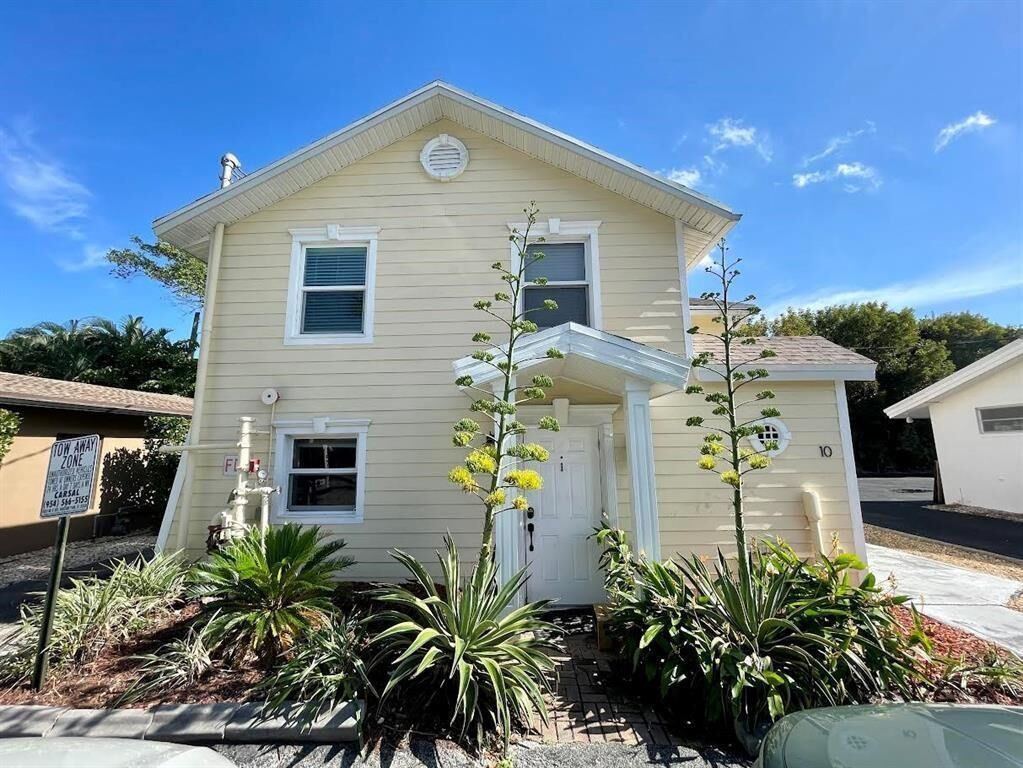 Property Photo: 10 NE 11th Avenue 3 FL 33301