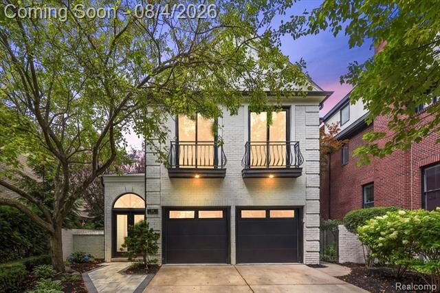 Property Photo:  596 Henrietta Street  MI 48009 