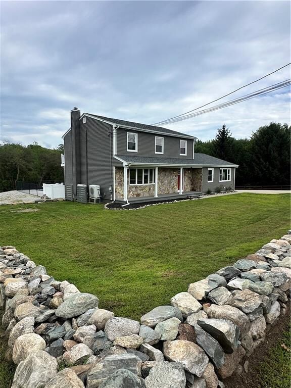 Property Photo:  36 Kinnicutt Avenue  RI 02885 