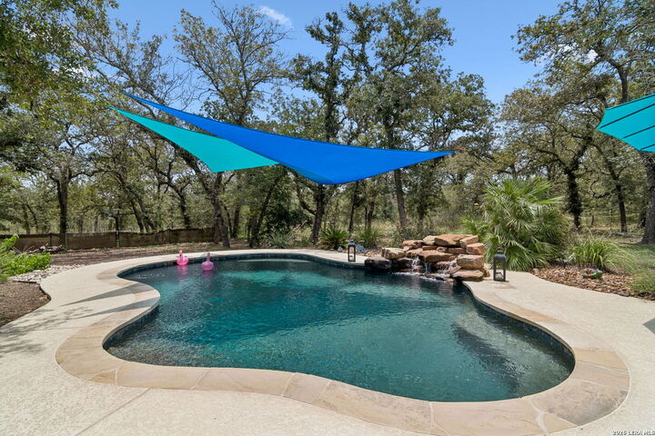 Property Photo: 224 Champions Blvd TX 78121