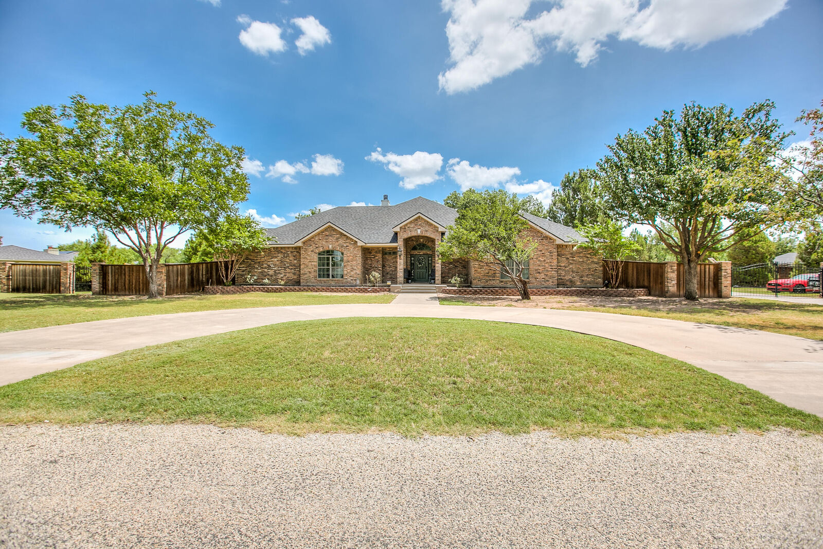 Property Photo: 2035 Country Club Estates Circle TX 76904
