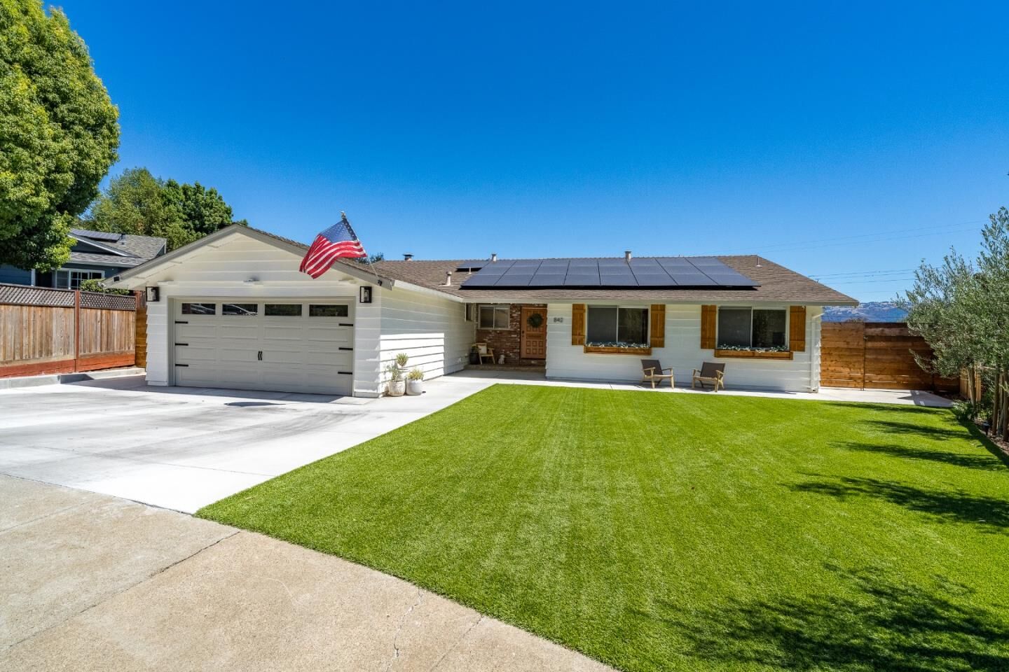 Property Photo:  842 Claremont Court  CA 95037 