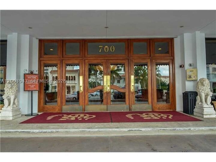 Property Photo: 700 Biltmore Way 215 FL 33134