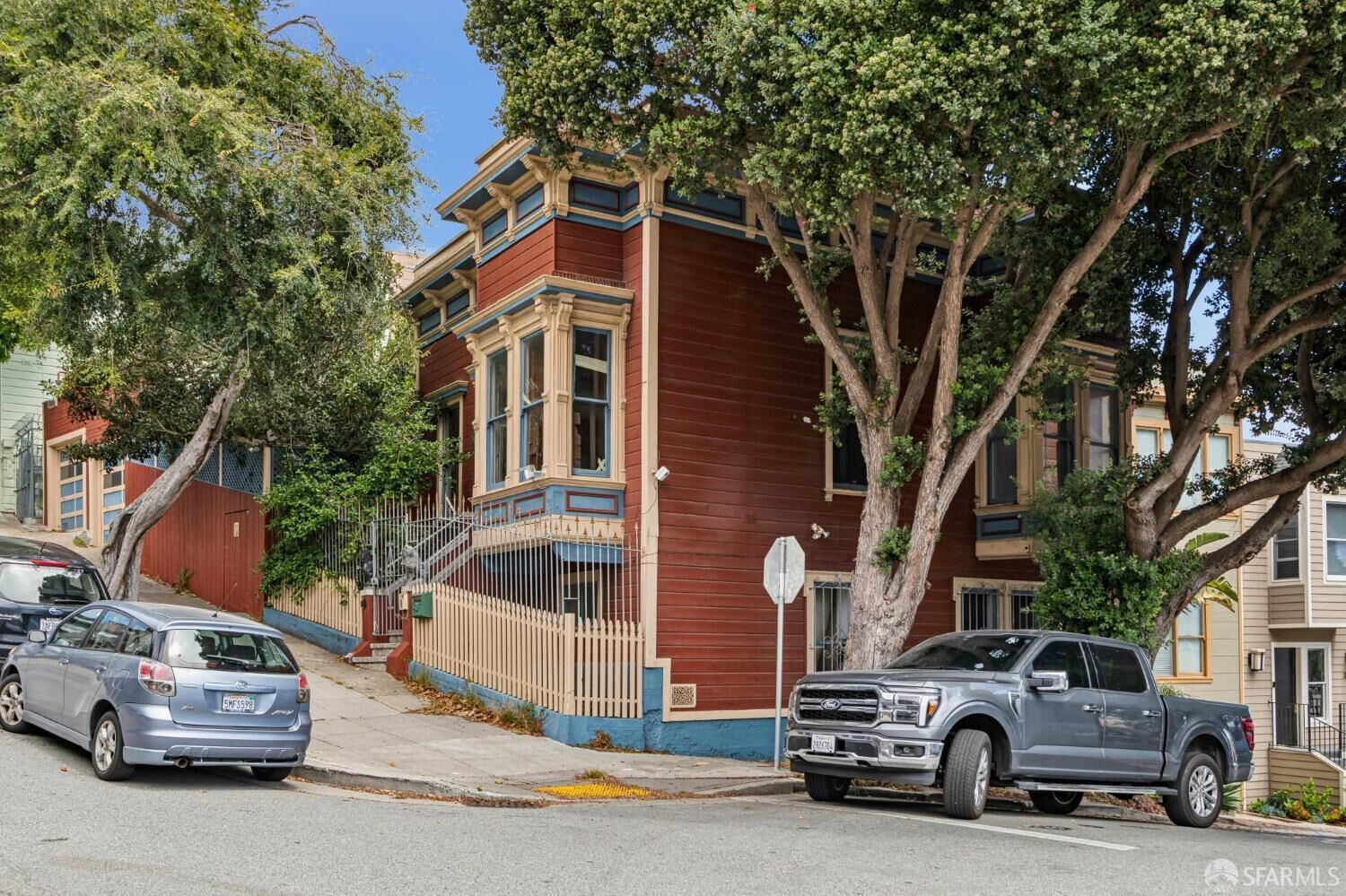 Property Photo:  19 Danvers Street  CA 94114 