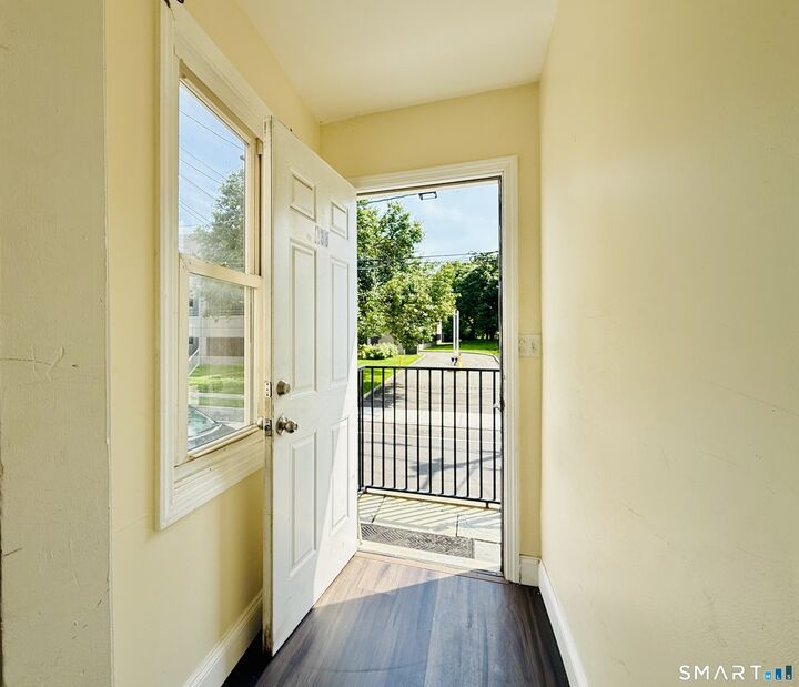 Property Photo: