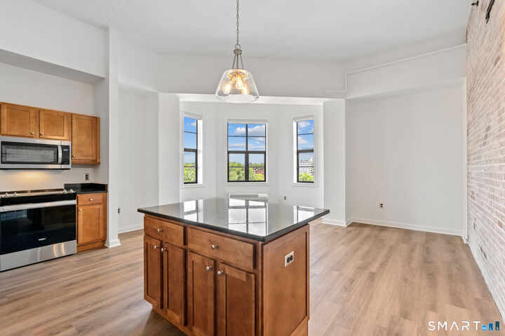 Property Photo:  15 Dinah Road 319  CT 06107 