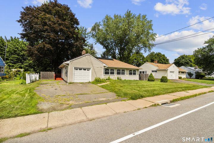Property Photo:  72 Vernon Street  CT 06042 
