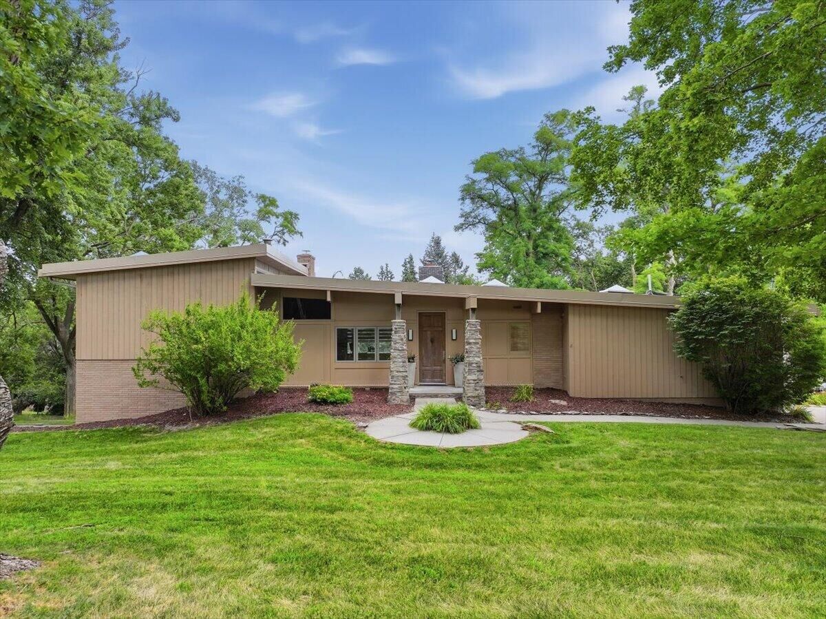 Property Photo: 6 Prairie Hills Lane IA 51503