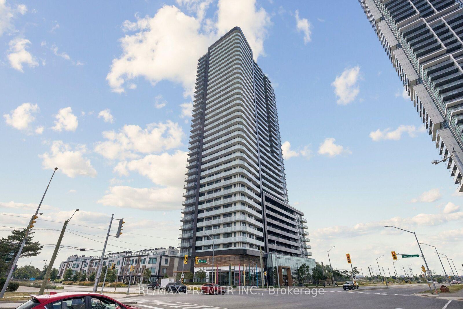 Property Photo:  7895 Jane Street 1717  ON L4K 2M7 