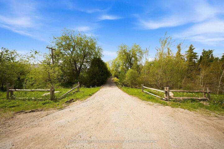 Property Photo:  9078 Wellington Rd 124 N/A  ON N1H 6H7 