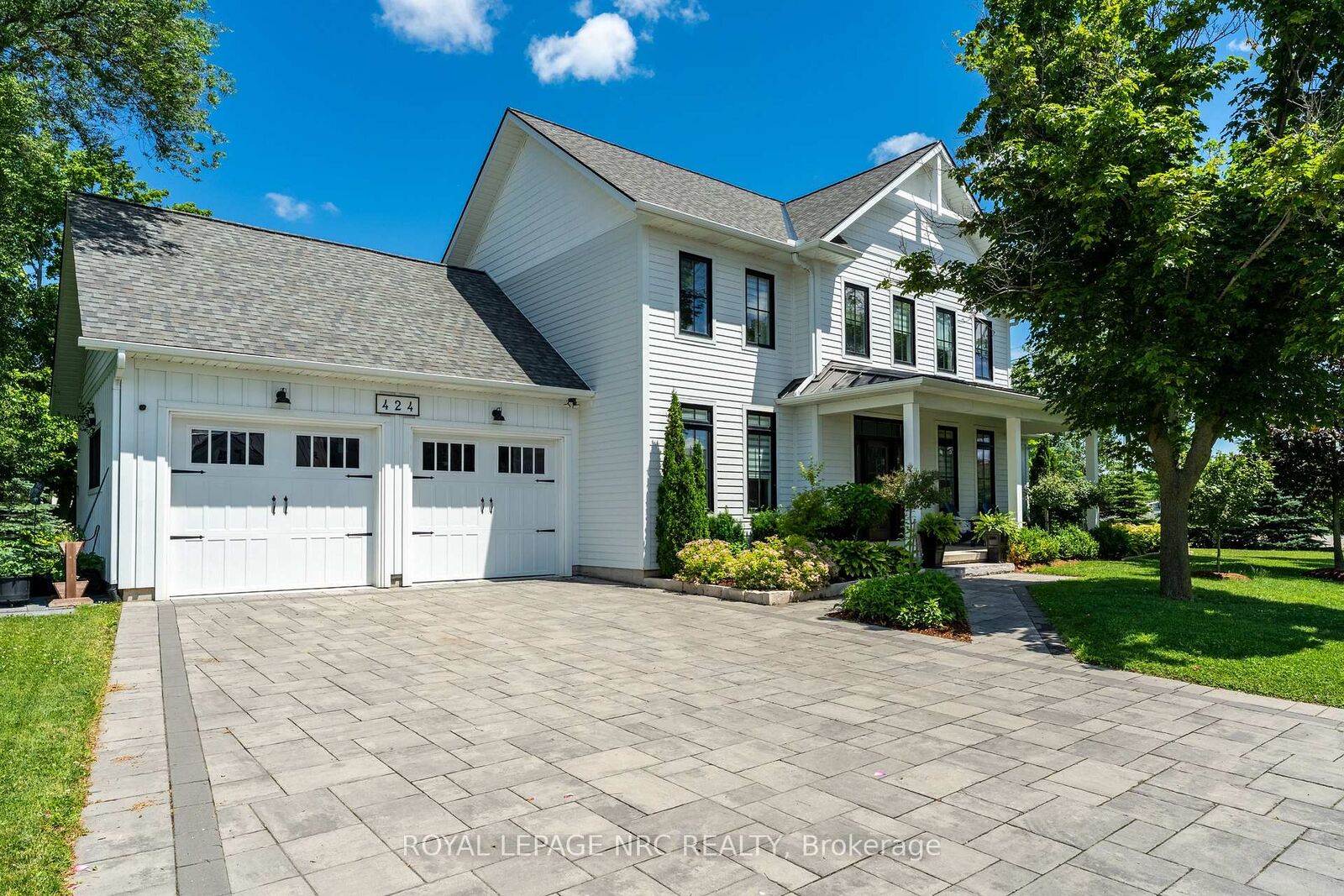 Property Photo: 424 Four Mile Creek Road ON L0S 1J0