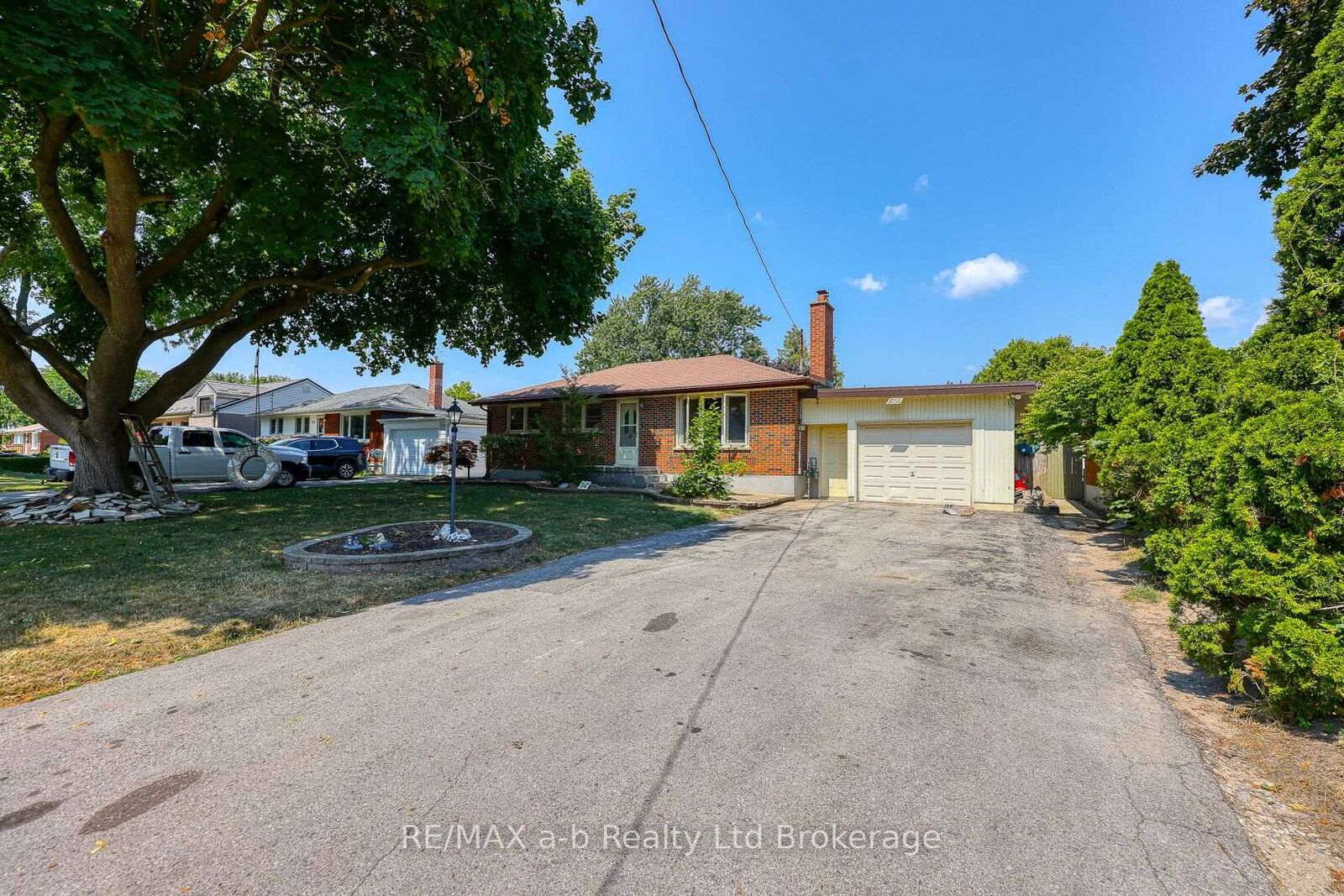 Photo de la propriété: 6752 Beattie Street ON N6P 1A7