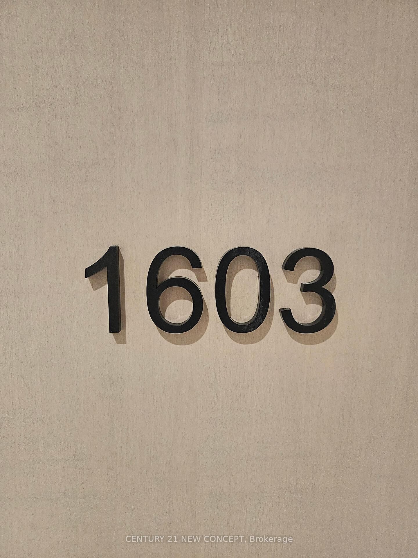 Property Photo: 280 Dundas Street W 1603 ON M5T 0E3