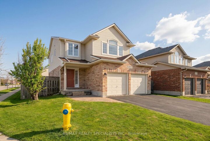 Property Photo:  1865 Bayswater Crescent  ON N6G 5N1 