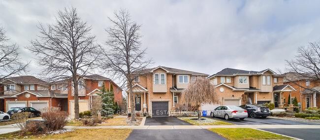 Property Photo:  2378 Dalebrook Drive  ON L6H 6K4 