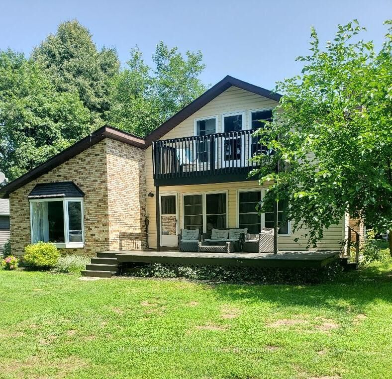 Property Photo: 5409 Oak Avenue ON N0N 1J0