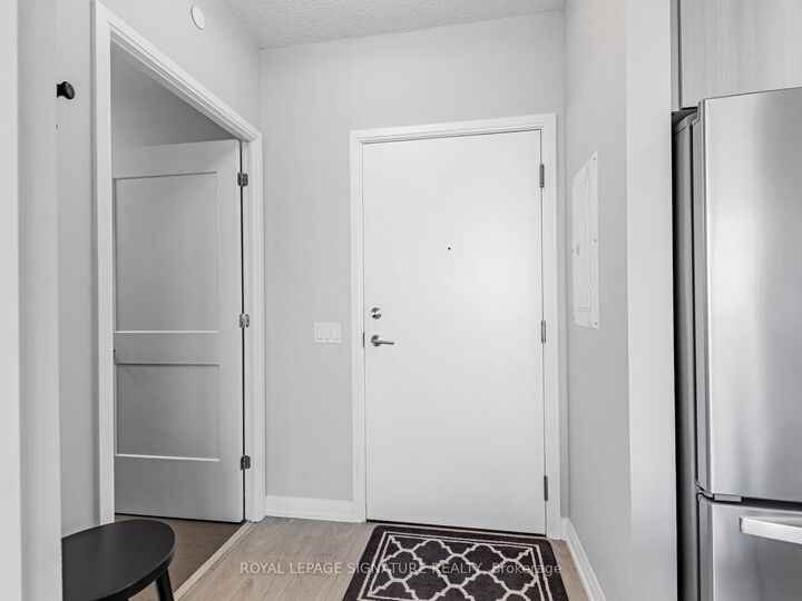 Property Photo: 7895 Jane Street 1114 ON L4K 0K2