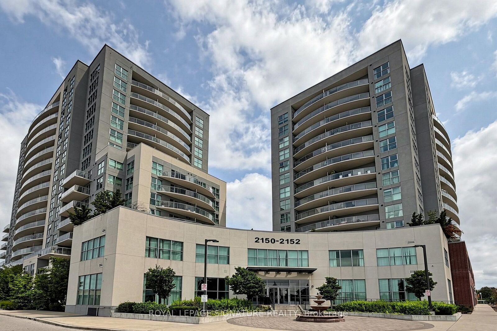 Property Photo: 2150 Lawrence Avenue E 208 ON M1R 3A7