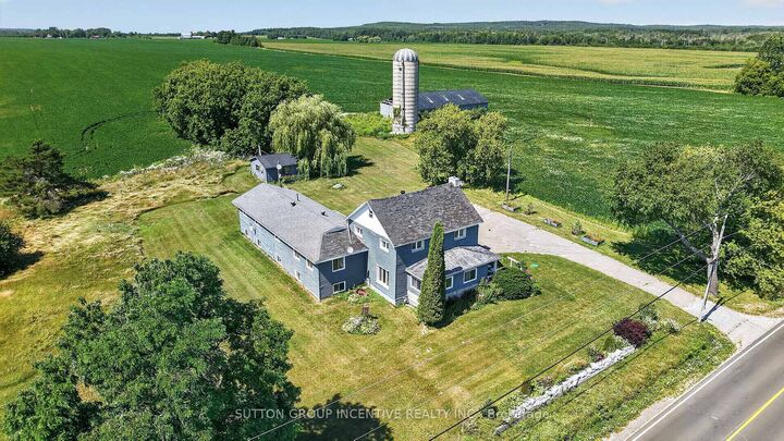 Property Photo: 160 Rue Lafontaine Road W ON L9M 0H1