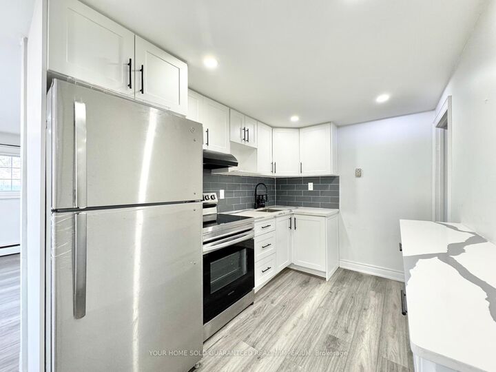 Property Photo:  2 Klines Avenue 5E  ON L3C 1Z7 