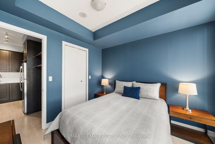 Property Photo: 50 Bruyeres Mews 1001 ON M5V 0A7