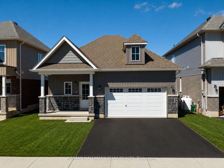 64 Hillcroft Way — photo 1