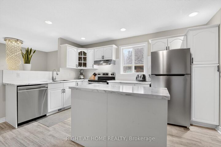 5524 Fraser Street — photo 1