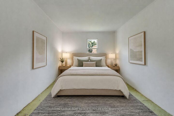 Property Photo:  10 Thatcher Avenue  ON M1M 2M2 