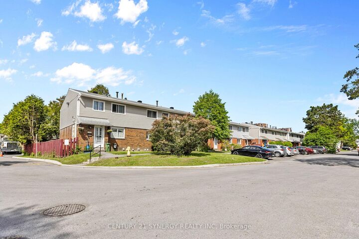 Property Photo: 1472 Heatherington Road C ON K1V 6S1