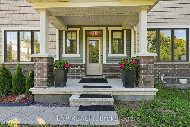 Property Photo: 256 Billrian Crescent ON K2S 3A5