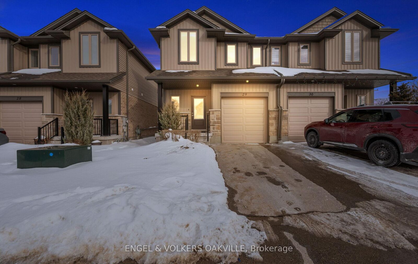 Property Photo:  1023 Devonshire Avenue 29  ON N4S 5S1 