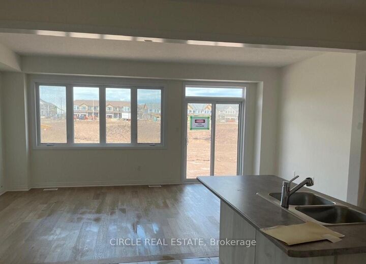 Property Photo:  158 Port Crescent  ON L3B 5K5 