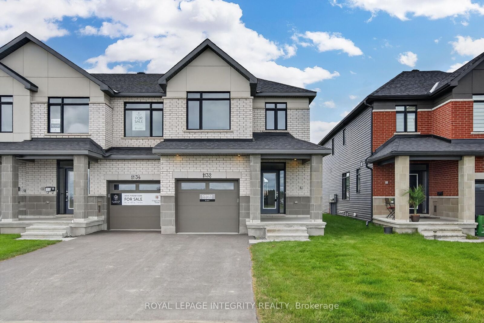Property Photo:  1132 Spoor Street  ON K2K 1X7 