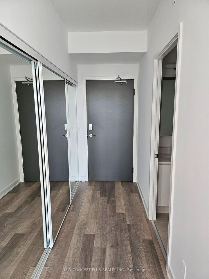 Property Photo: 5180 Yonge Street 1505 ON M2N 0K5