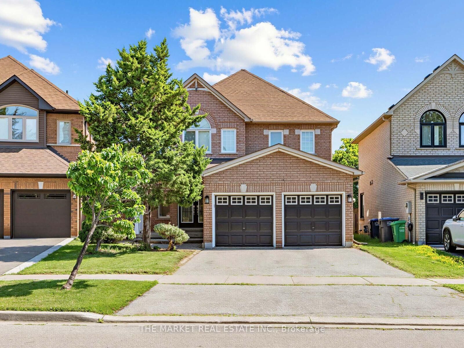 Property Photo:  5088 Forestwalk Circle  ON L4Z 4A2 