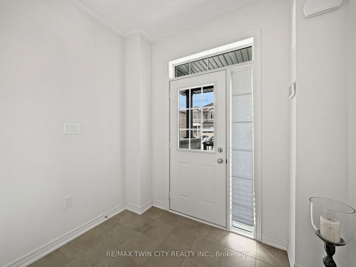 Property Photo:  82 Gledhill Crescent  ON N1T 0G5 