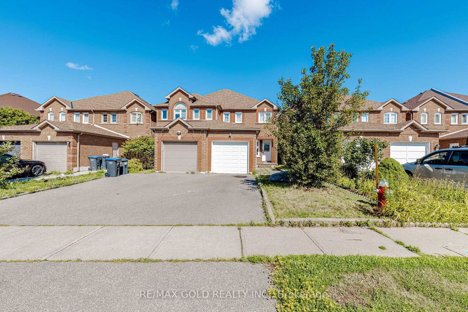 Property Photo: 12 McCleave Crescent ON L6Y 4Z6