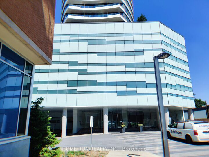 Property Photo: 485 Richmond Road Unit 1808 ON K2A 3W9