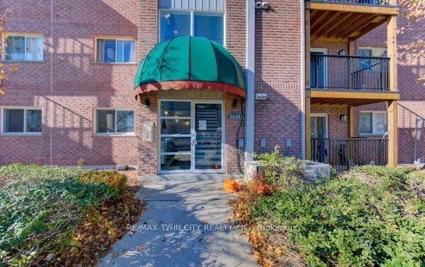Property Photo:  3085 Kingsway Drive 27  ON N2C 2P1 