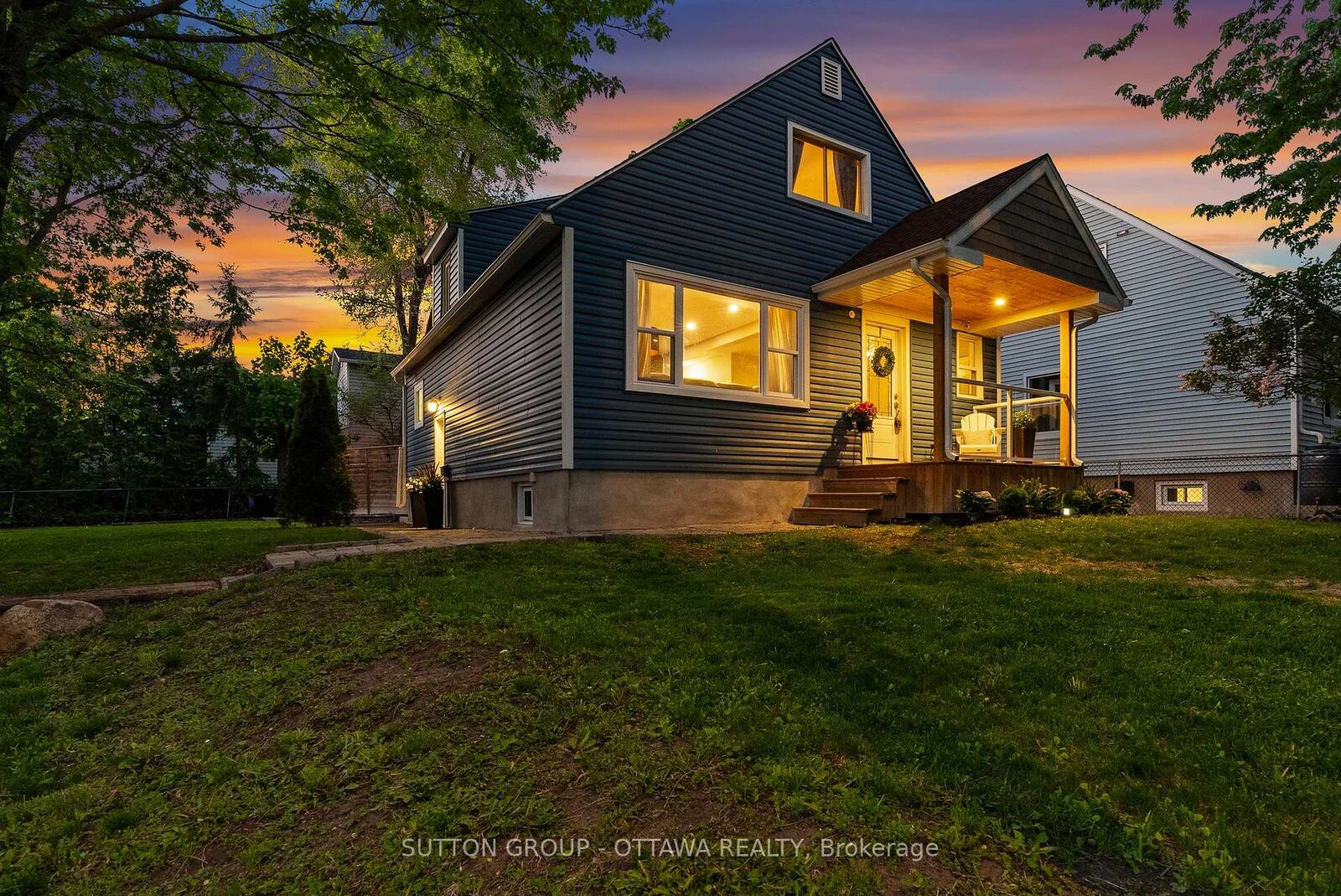 Property Photo: 409 Blake Boulevard ON K1L 6L1
