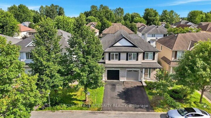 Property Photo:  209 Tewsley Drive  ON K1V 0Y7 