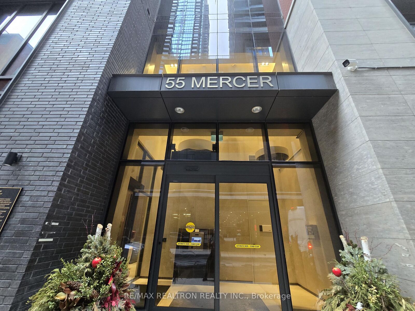 Property Photo: 55 Mercer Street 1212 ON M5V 3W2