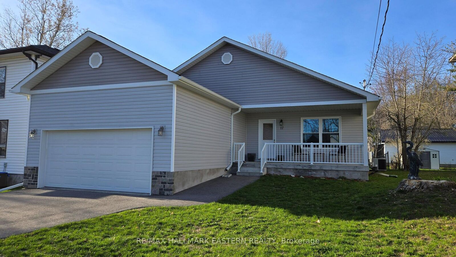 Property Photo: 17 Mathison Street E ON K0L 1Z0