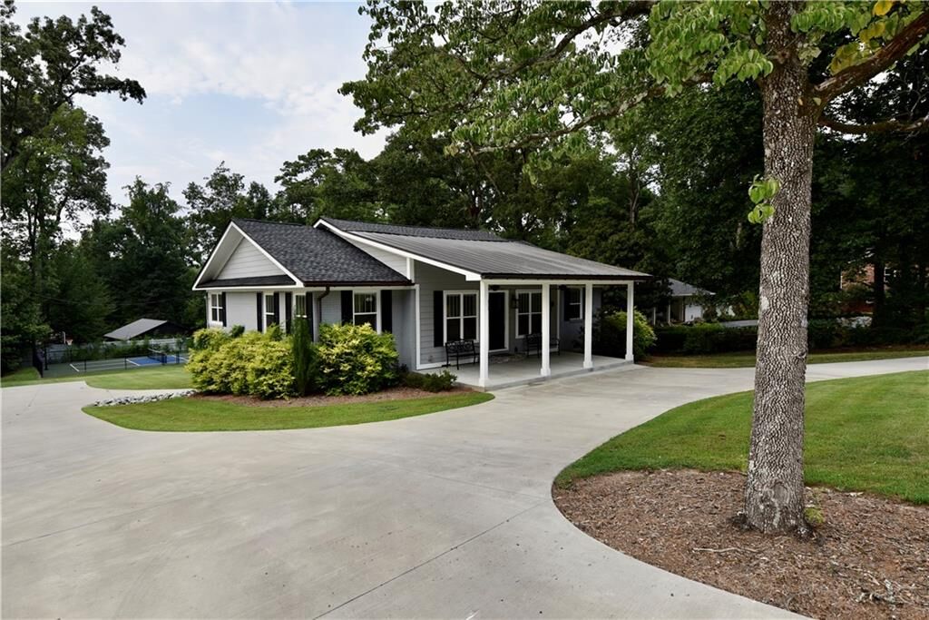 Property Photo: 205 Wyatt Avenue SC 29631