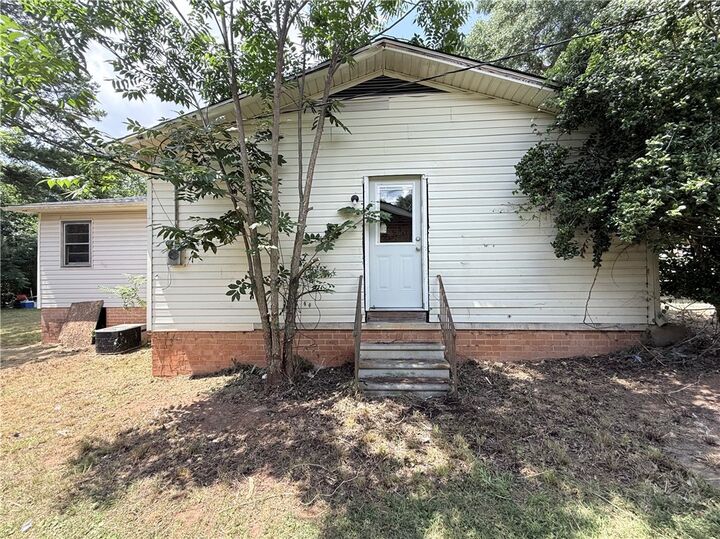 Property Photo: 104 Cabot Court SC 29306