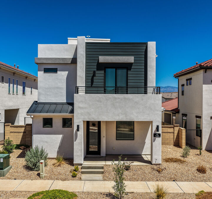 Property Photo: 628 W Juniper Hill Dr UT 84790