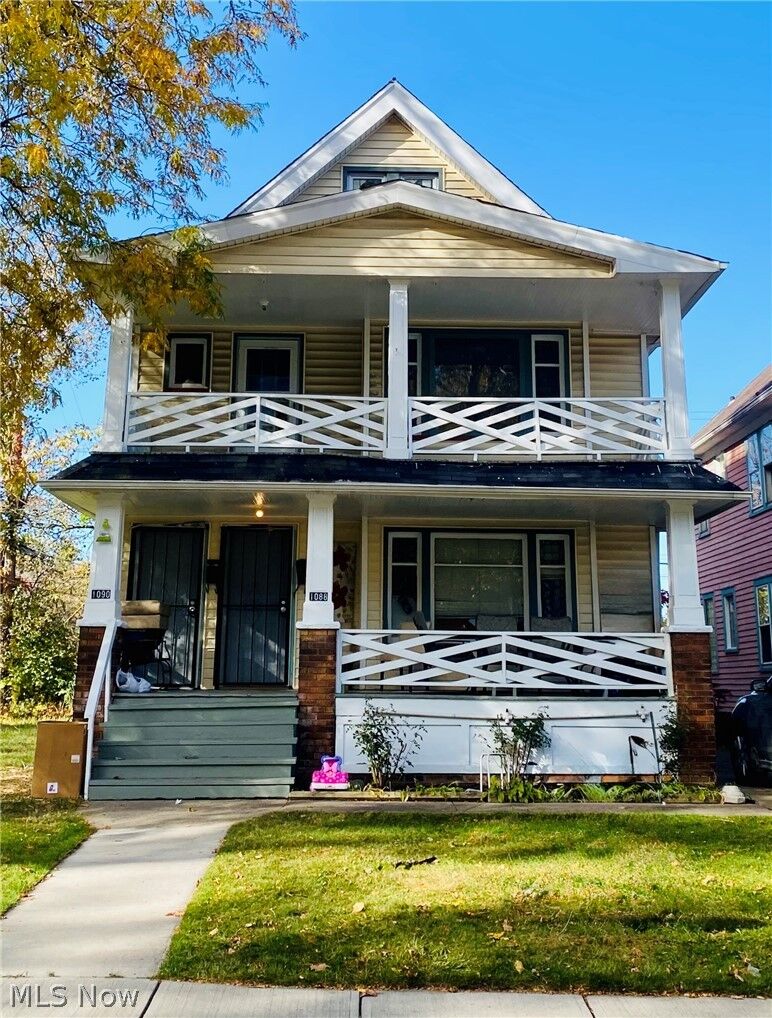 Property Photo:  1088 E 141st Street  OH 44110 